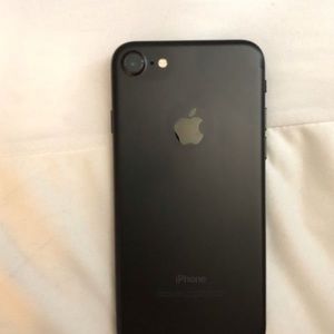iPhone 7 Factory Unlocked 128gb